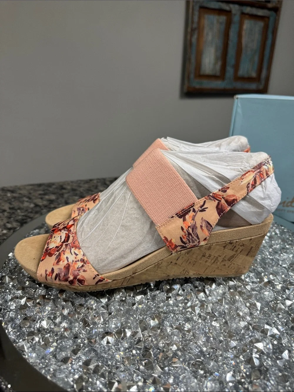 Life Stride Peach Floral Elastic Strap cork Wedge Sandals NEW 9